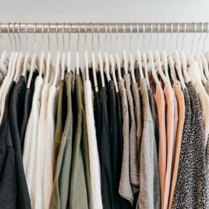 Daftar Baju Distro Terbaik dan Baju Kaos Pria